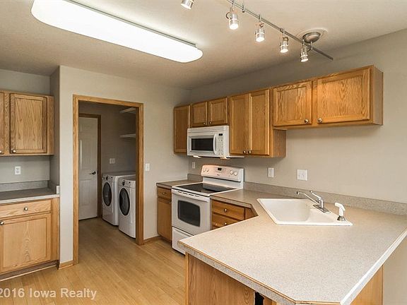 4th image of 401 Mallard Pointe Dr NW
