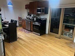 5th image of 138 Randolph St
