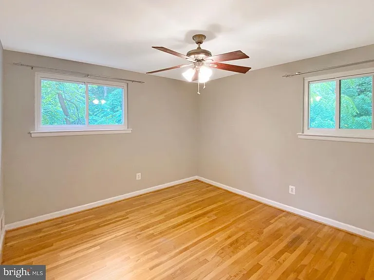 6325 Tone Ct — Photo 11