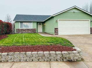 32 Osprey Dr, Eagle Pt, OR 97524