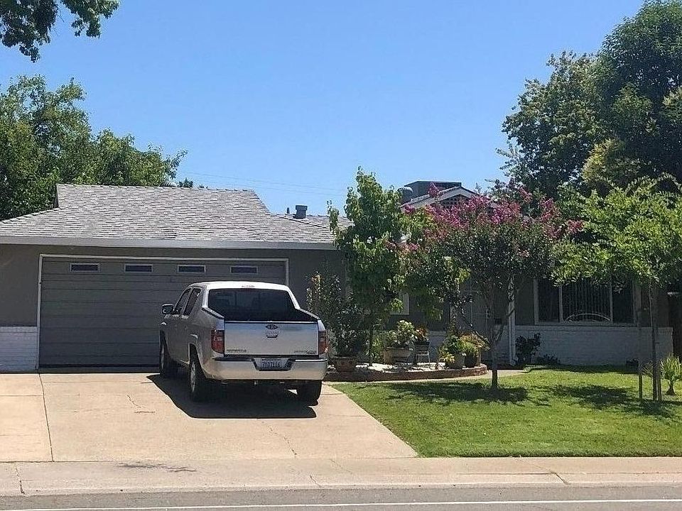 1st image of 7208 Larchmont Dr
