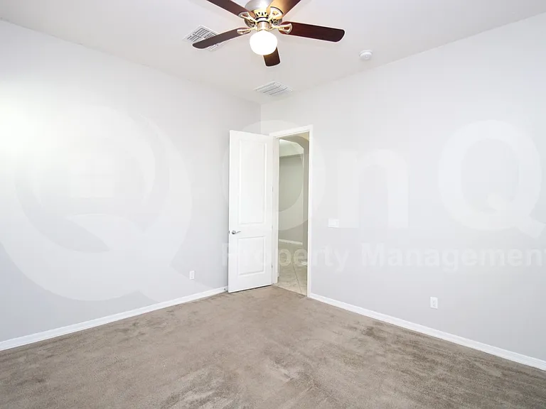 4146 E Glacier Pl — Photo 11