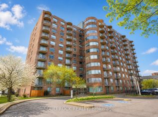 1440 Heron Rd #901, Ottawa, ON K1V0X2