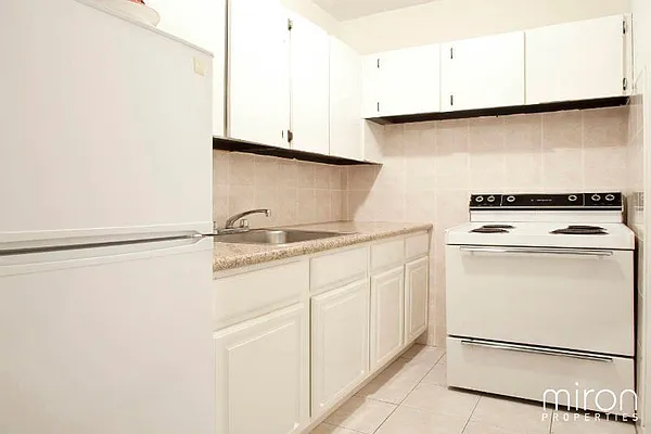 Rented by Miron Properties | media 34