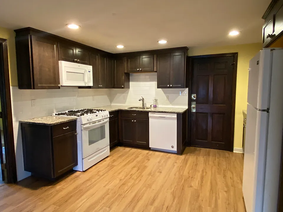 7 Grandview Rd