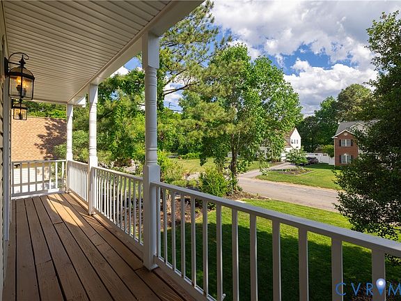 5th image of 354 Enon Oaks Ln