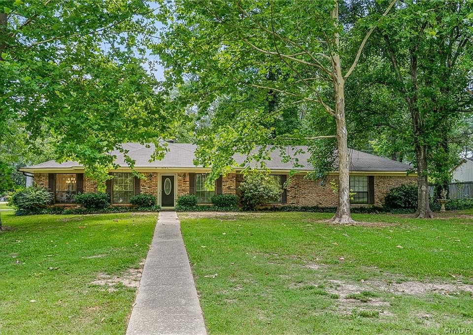 1st image of 3618 Shadow Wood Dr