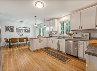 112 Winwood Dr, Center Barnstead, NH 03225