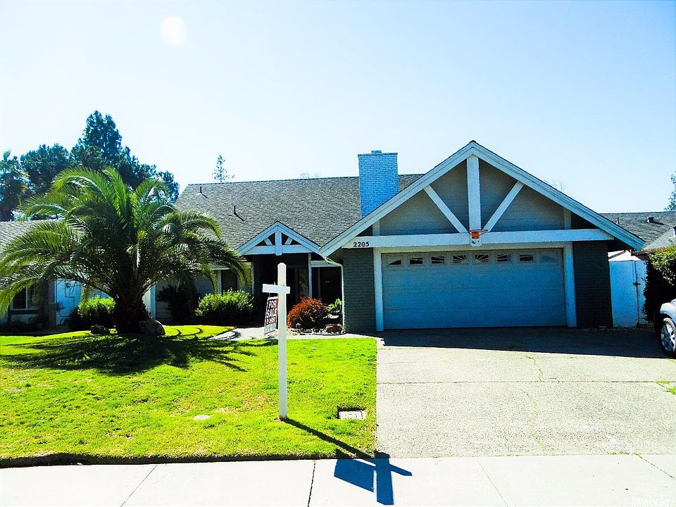 1st image of 2205 Venetian Dr
