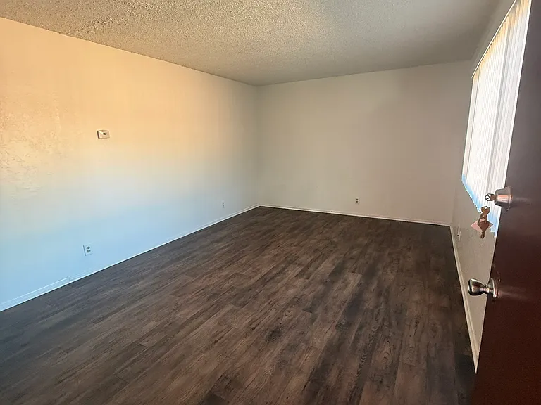 187 E Cherry Ln #210 — Photo 4