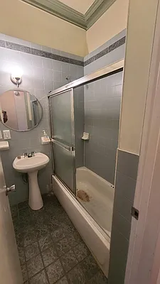 Sold by Kirrane William | media 7