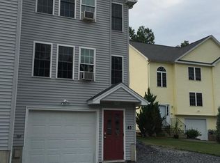 43 Meola Ave, Worcester, MA 01606