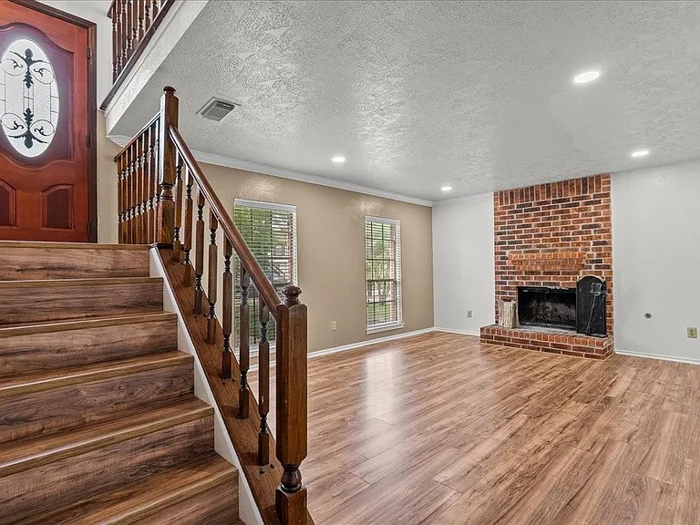 430 W Redway Ln — Photo 8