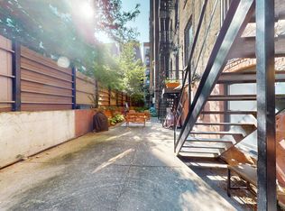 142 W 109th St APT 1R, New York, NY 10025