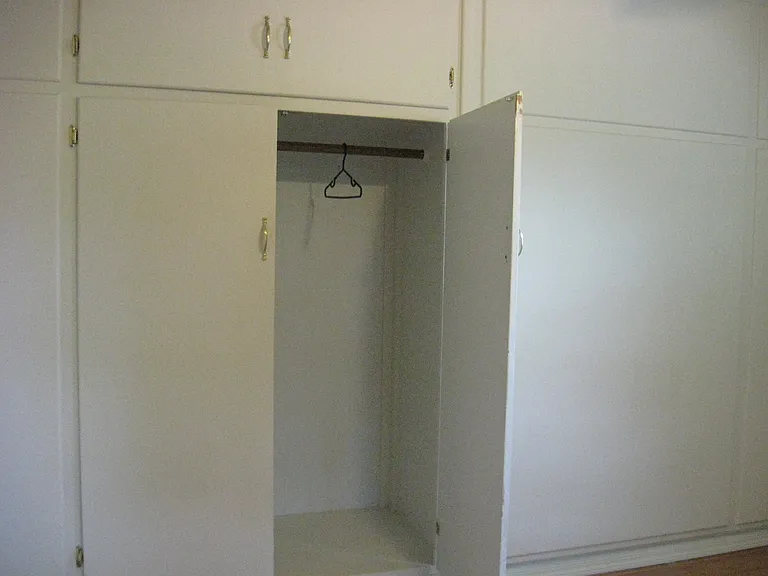 602 NW Kings Blvd — Photo 9