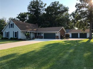 7542 Ravenwood Dr, Greenville, OH 45331