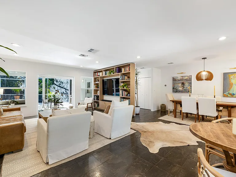 5100 SW 75th St — Photo 13