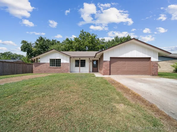 404 N Oklahoma St, Pryor, OK 74361