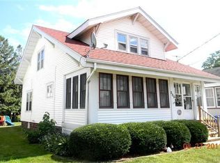 205 S 6th St, Watertown, WI 53094