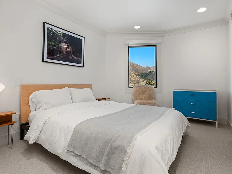 809 S Aspen St #17 — Photo 36