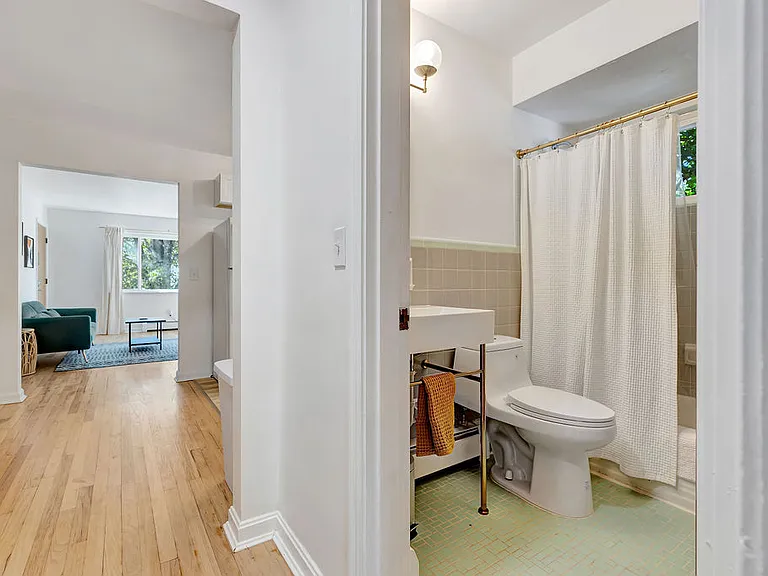 2948 Wardall Ave #3 — Photo 13