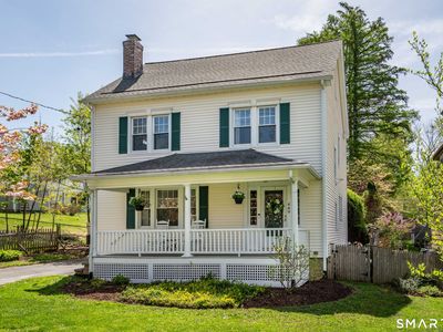 469 Fern Street, West Hartford, CT, 06107