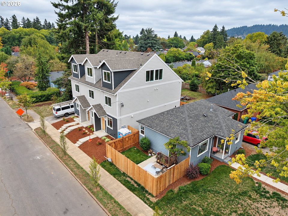 1st image of 9144 SE Alder St