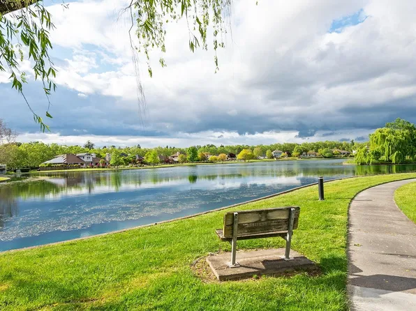 9448 Lakewood Drive, Windsor, CA 95492