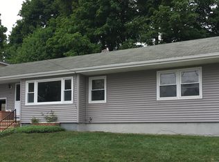 20 Maple St, Webster, MA 01570