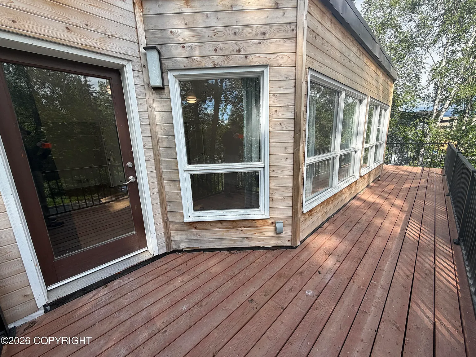 3 bed, 2.0 bath, 1800 sqft, $2,850 — Photo 2