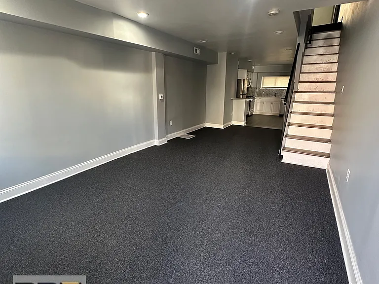 3719 E Pratt St — Photo 1