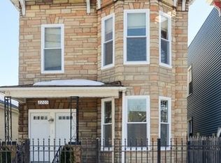 2205 N Maplewood Ave, Chicago, IL 60647