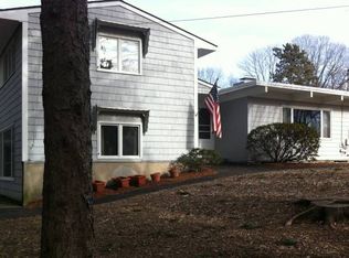 101 Payson St, Attleboro, MA 02703