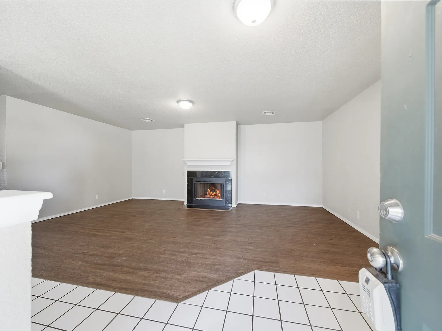 3 bed, 1404 sqft, $1,600 — Photo 3
