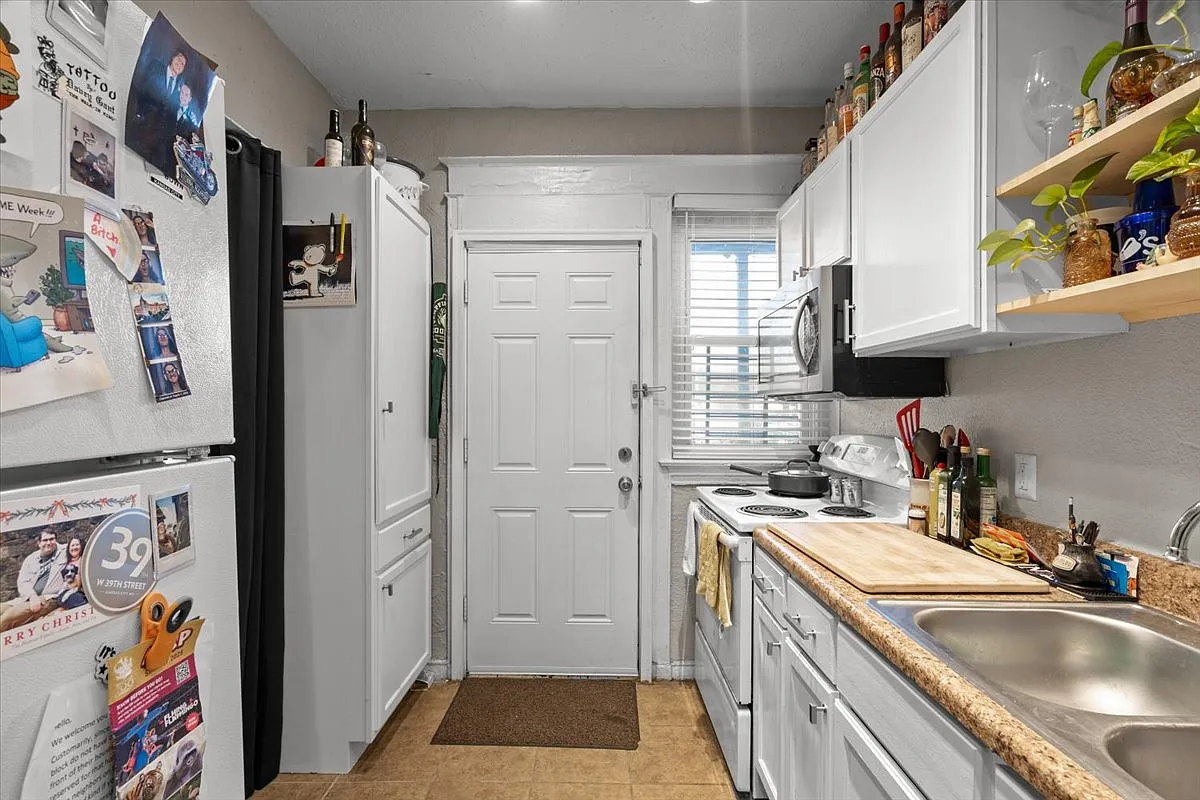 1 bed, 630 sqft, $999 — Photo 4
