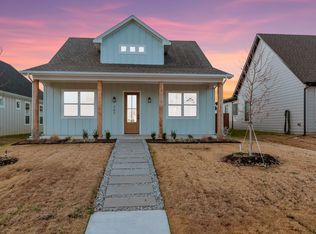 207 W 7th St, Justin, TX 76247