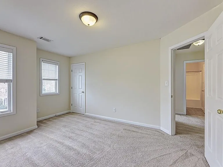 1356 Upshur Pl — Photo 17