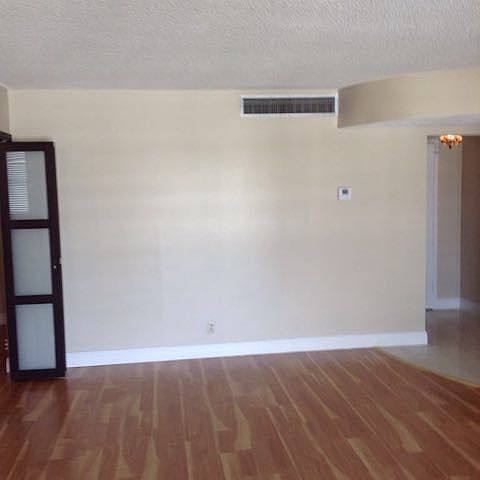 1st image of 100 Golden Isles Dr APT 911