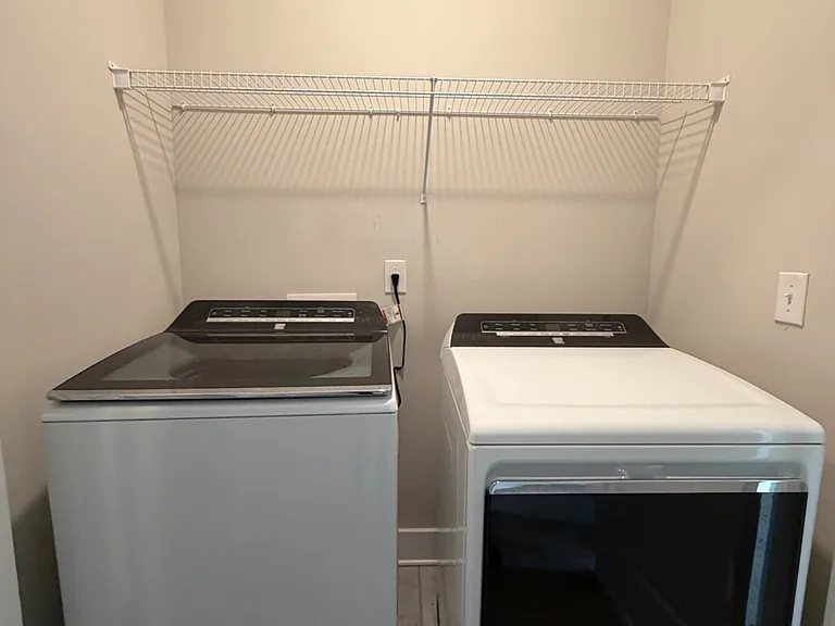 3782 Oxford Cir — Photo 25