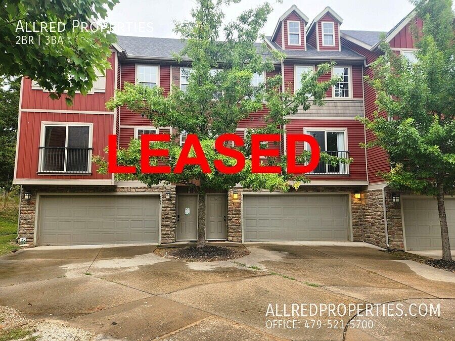 1st image of 2888 W Redstone Dr