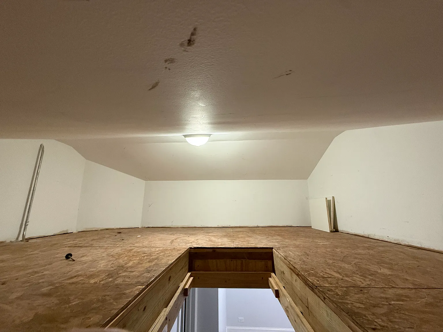 3 bed, $2,200 — Photo 2