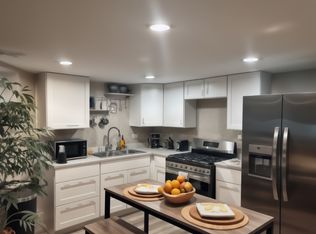 8040 S Maryland Ave #B1, Chicago, IL 60619