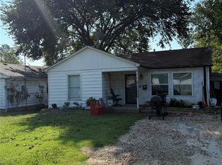 210 W Dexter St, Sherman, TX 75092