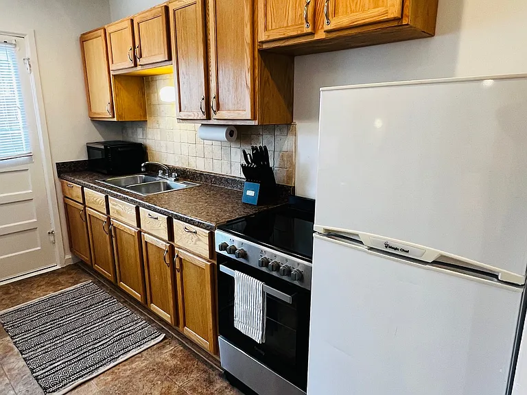 1137 E Ramona Ave — Photo 11