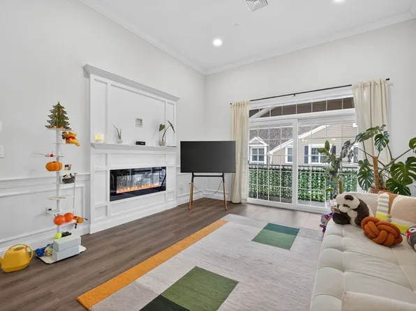 320 Middlesex Ave #C405, Medford, MA 02155