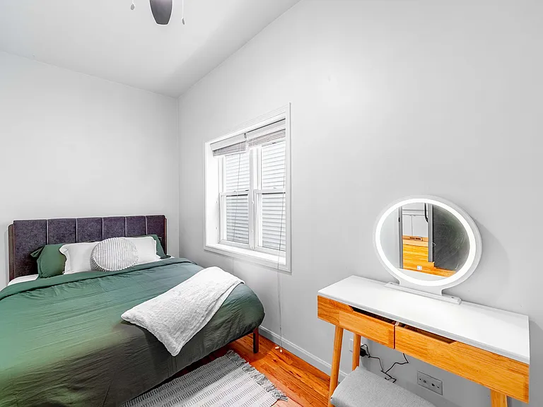 1247 W Ohio St #1 — Photo 9