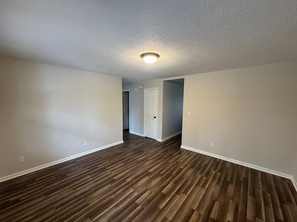 1495 Bailey St APT A