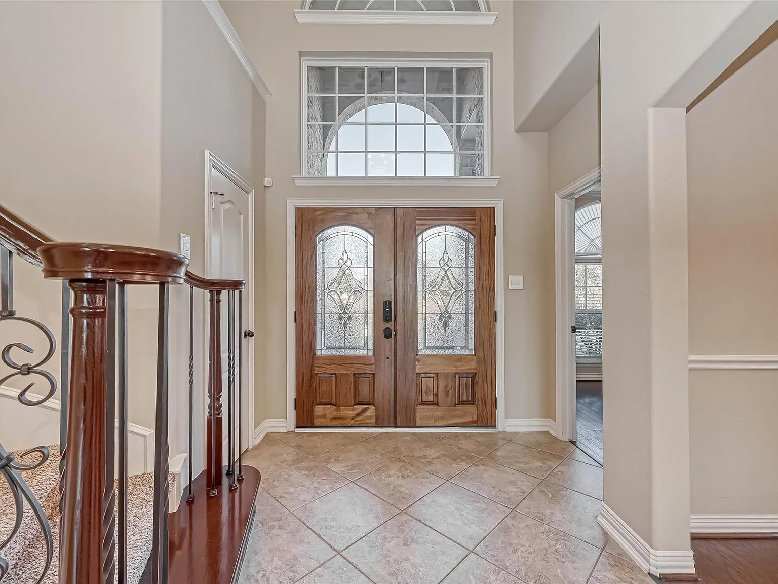 4 bed, 3.5 bath, 3244 sqft, $3,780 — Photo 4