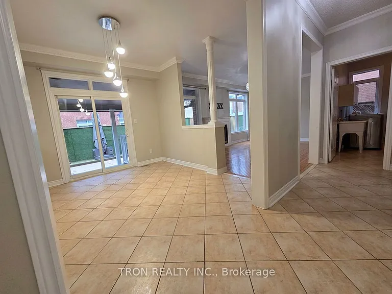 32 Arundel Dr — Photo 9