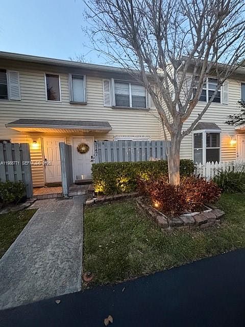 1st image of 147 SW 3rd St